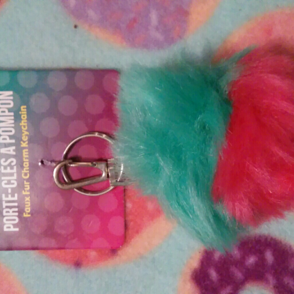 Puff ball keychain